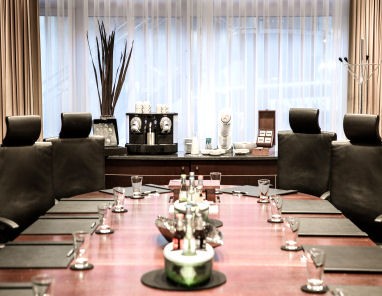 Holiday Inn Munich - City Centre: Lobby