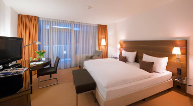 Dorint Hotel An der Kongresshalle / Augsburg by Revo: Zimmer