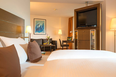 Dorint Hotel An der Kongresshalle / Augsburg by Revo: Zimmer