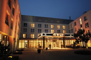 NH München Ost Conference Center: Außenansicht