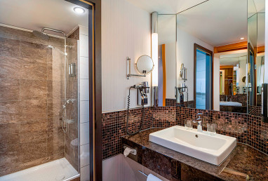 Mövenpick Hotel Nürnberg-Airport by Revo: Zimmer