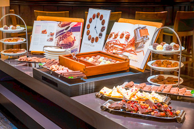 Mövenpick Hotel Nürnberg-Airport by Revo: Restaurant