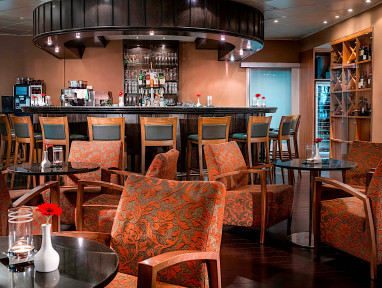 Mövenpick Hotel Nürnberg-Airport by Revo: Bar/Lounge