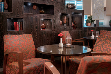 Mövenpick Hotel Nürnberg-Airport by Revo: Bar/Lounge