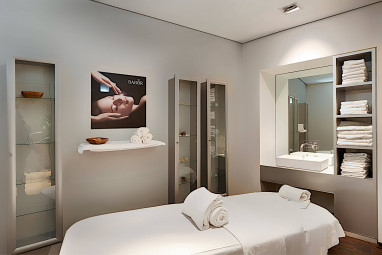 Radisson Collection Hotel Berlin: Wellness/Spa