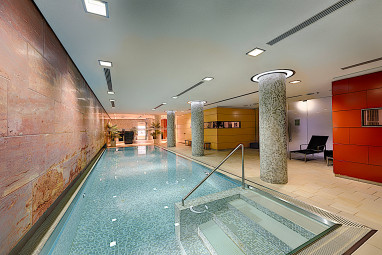 Radisson Collection Hotel Berlin: Pool
