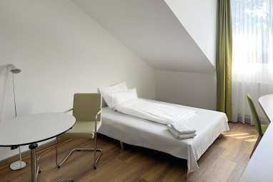 Garner Hotel Erlangen Süd: Zimmer
