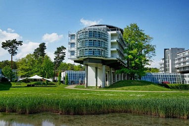 Kongresshotel Potsdam am Templiner See: Außenansicht