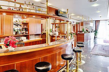 Columbus Hotel: Bar/Lounge