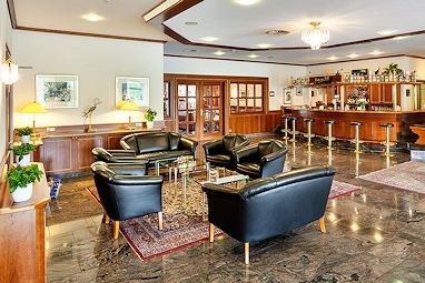 Columbus Hotel: Bar/Lounge