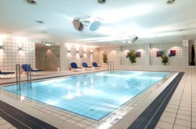 Holiday Inn Berlin City-West: Pool