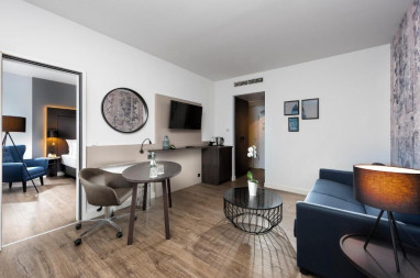 Holiday Inn Berlin City-West: Zimmer