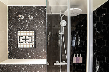 TRIBE Düsseldorf: Zimmer