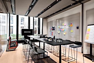 Design Offices München Nove: Tagungsraum