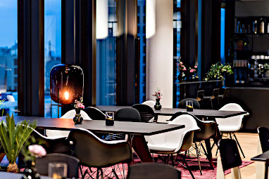 Design Offices München Nove: Tagungsraum