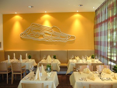 Park Inn by Radisson Bielefeld: Restaurant