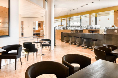 Vienna House by Wyndham Martinspark Dornbirn by Revo: Restaurant