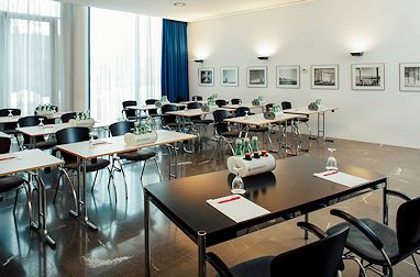 Vienna House by Wyndham Martinspark Dornbirn: Tagungsraum