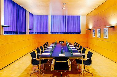 Vienna House by Wyndham Martinspark Dornbirn: Lobby