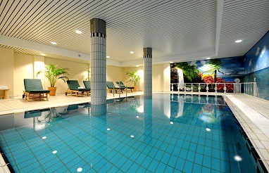 COLUMBIA Hotel Rüsselsheim: Pool