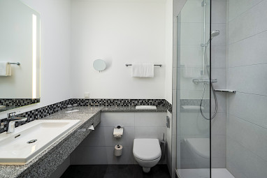 Leonardo Hotel Düsseldorf City Center: Zimmer