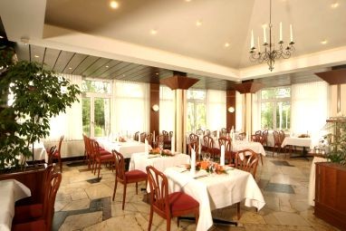 Best Western Queens Hotel Pforzheim-Niefern: Lobby