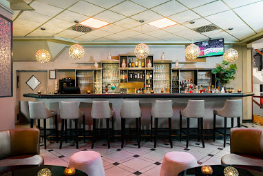 Leonardo Köln: Restaurant