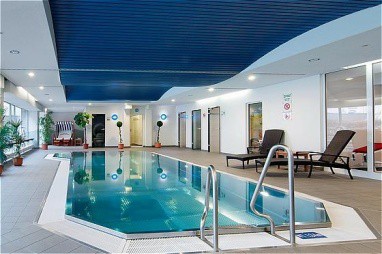 Holiday Inn Dresden: Pool