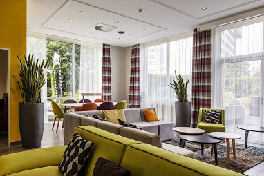 Holiday Inn Düsseldorf Neuss: Lobby