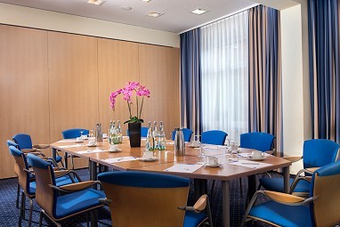 TRYP by Wyndham Lübeck Aquamarin: Tagungsraum