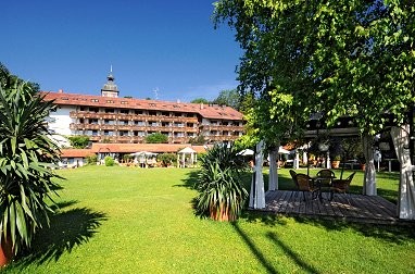 Yachthotel Chiemsee: Außenansicht