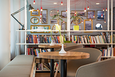 Essential by Dorint Basel City: Bar/Lounge