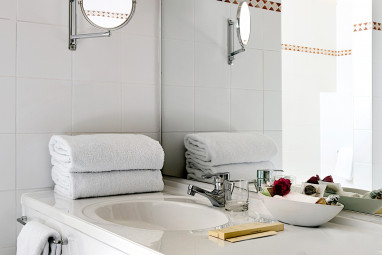 Hotel Elbflorenz Dresden: Zimmer