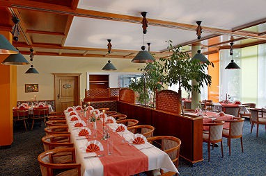 RAMADA Hotel Stuttgart-Herrenberg: Restaurant