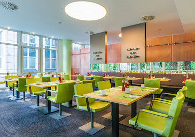 NOVINA HOTEL Wöhrdersee Nürnberg City: Restaurant