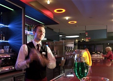 NOVINA HOTEL Wöhrdersee Nürnberg City: Außenansicht