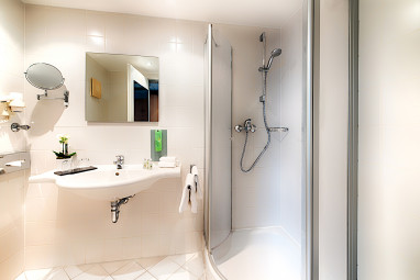 WELCOME HOTEL MARBURG: Zimmer