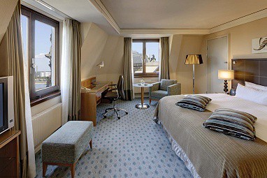 Hilton Dresden: Außenansicht