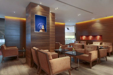 Hilton Dresden: Bar/Lounge