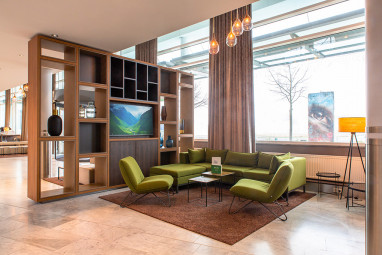 Holiday Inn Berlin Airport Conference Centre: Bar/Lounge