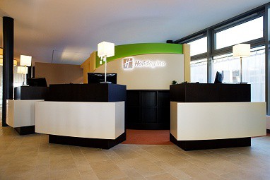 Holiday Inn Berlin Airport – Conference Centre: Lobby