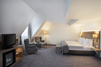 Holiday Inn Nürnberg City Centre: Zimmer