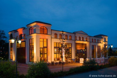 Yachthafenresidenz Hohe Düne Yachting & SPA Resort: Außenansicht