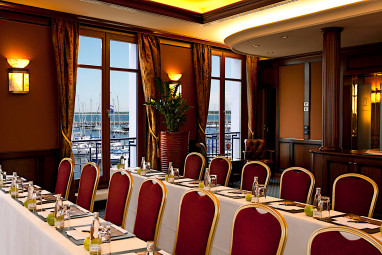 Yachthafenresidenz Hohe Düne Yachting & SPA Resort: Tagungsraum