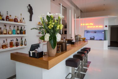 ELLINGTON HOTEL BERLIN: Bar/Lounge