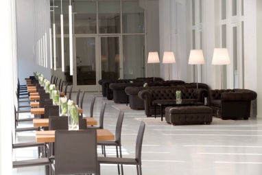 ELLINGTON HOTEL BERLIN: Lobby