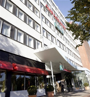 Quality Hotel Ambassador Hamburg: Außenansicht