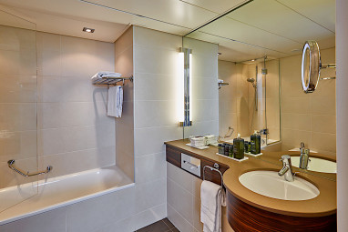 H4 Hotel Solothurn by Revo: Zimmer