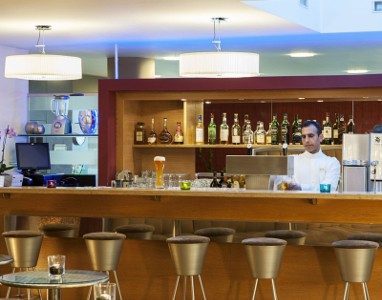 NH Zurich Airport: Bar/Lounge