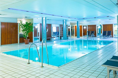 Holiday Inn Lübeck : Pool
